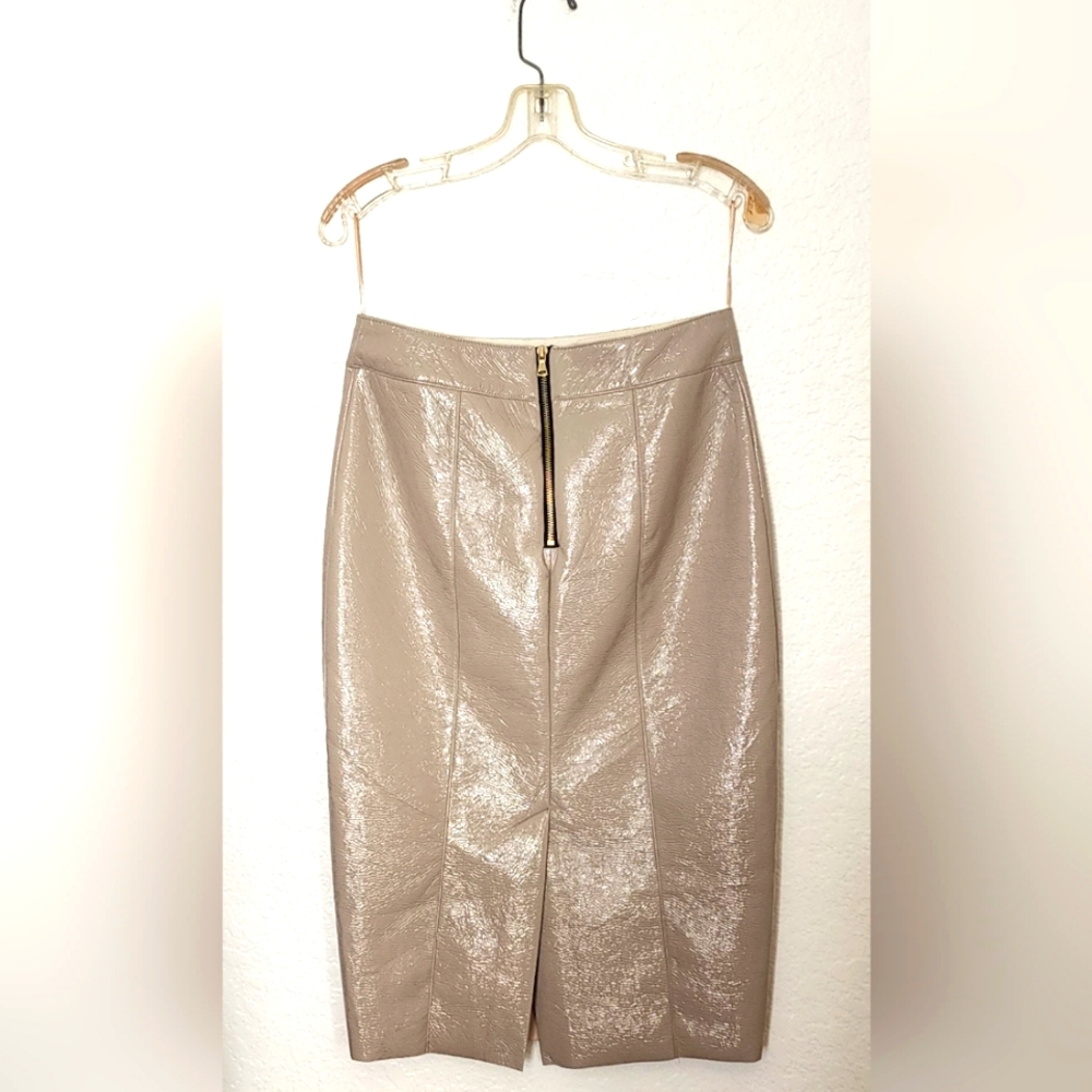 River Island Women's Cream Pleather Pencil Skirt. Size US 6